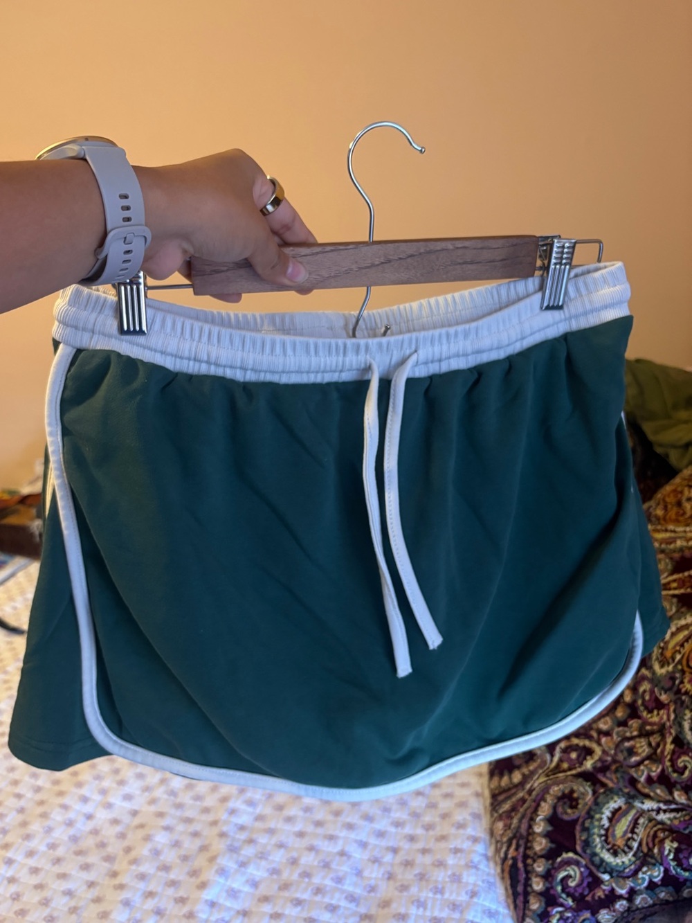 Entro Green & White Retro Athletic Shorts Size Large